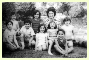 Pedro Pablo,Cristian V.,Cristian John;Monita,Jessica John;Carola,Harold, Juan JosÃ© y yo. Octubre 1973
